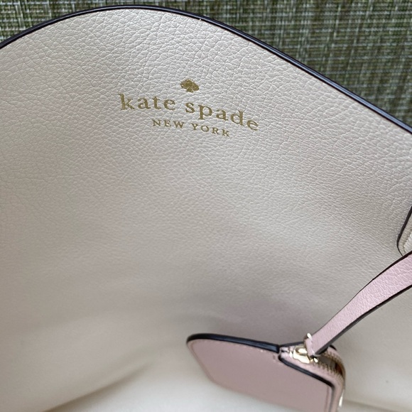 Kate Spade reversible tote pink cream with mini change purse - Picture 5 of 7